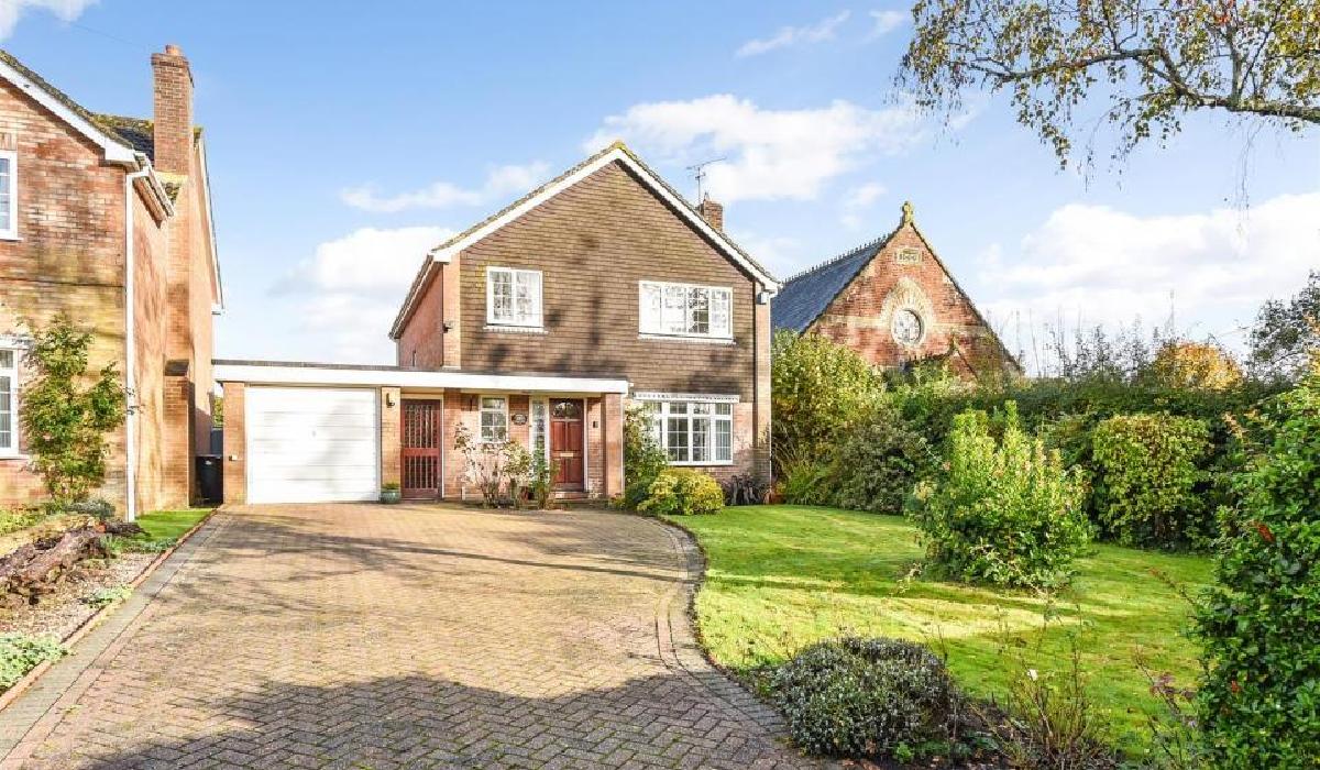 Charming West Wellow Home for Sale 