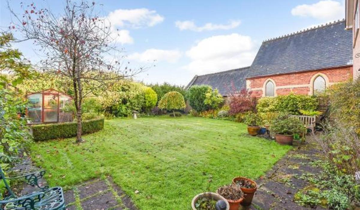 Charming West Wellow Home for Sale 