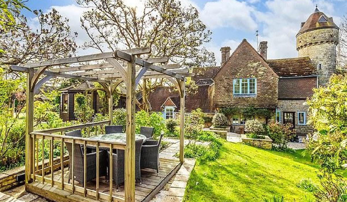 Enchanting Fairytale Property with Rapunzel-like Turret for Sale in East Grinstead