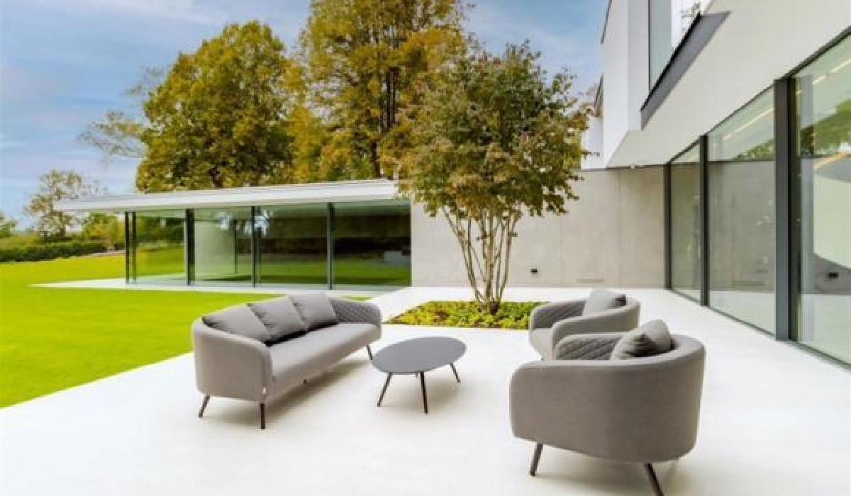 Luxurious High-Tech House for Sale in Radlett with State-of-the-Art Features