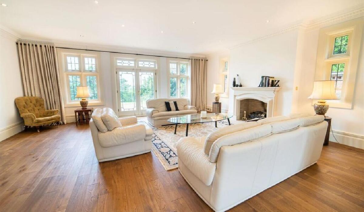 Luxury Homes in Warrington and Sydney