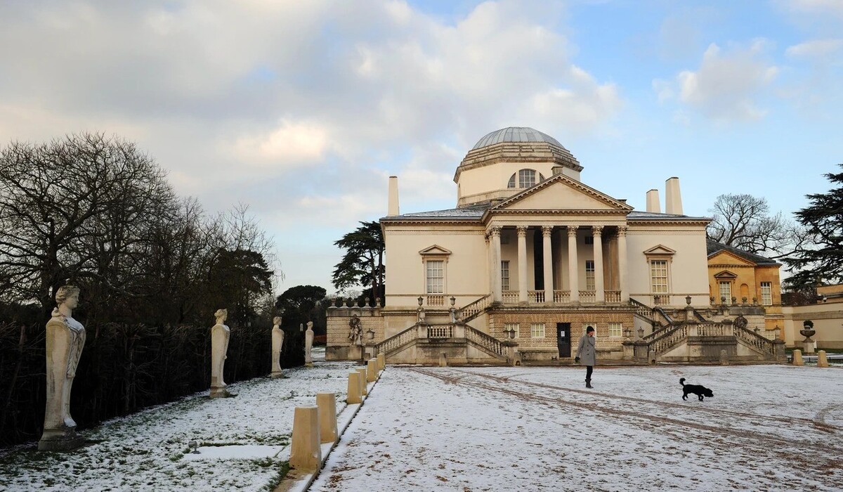 Timothy Dalton's Historic Property in Chiswick, London