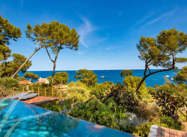 12 Bedroom house in Antibes, France